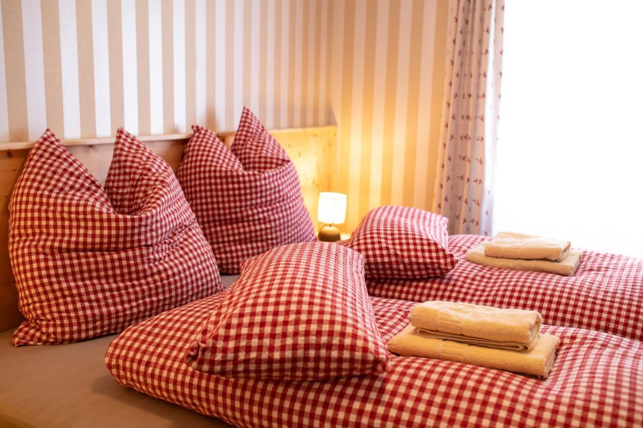 Roesslgut Bed & Breakfast Zederhaus Exterior photo