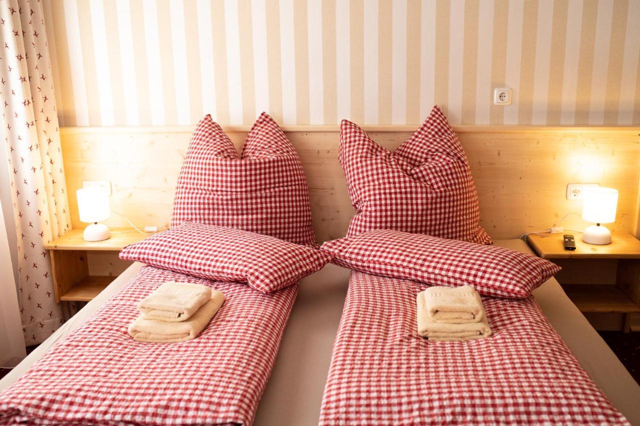 Roesslgut Bed & Breakfast Zederhaus Exterior photo