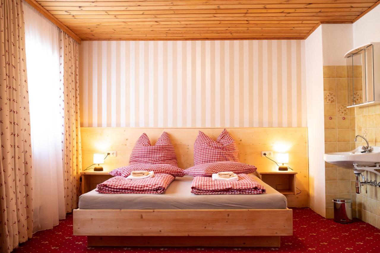 Roesslgut Bed & Breakfast Zederhaus Exterior photo